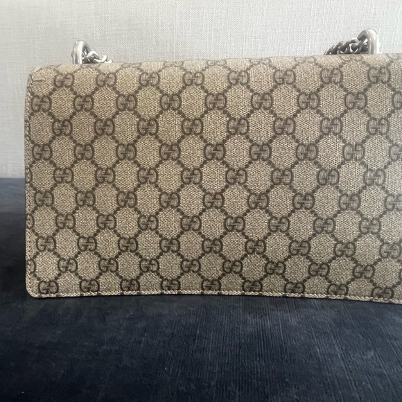 Mint Condition Gucci Dionysus handbag . See my other reviews of designer bags! - Picture 7 of 15